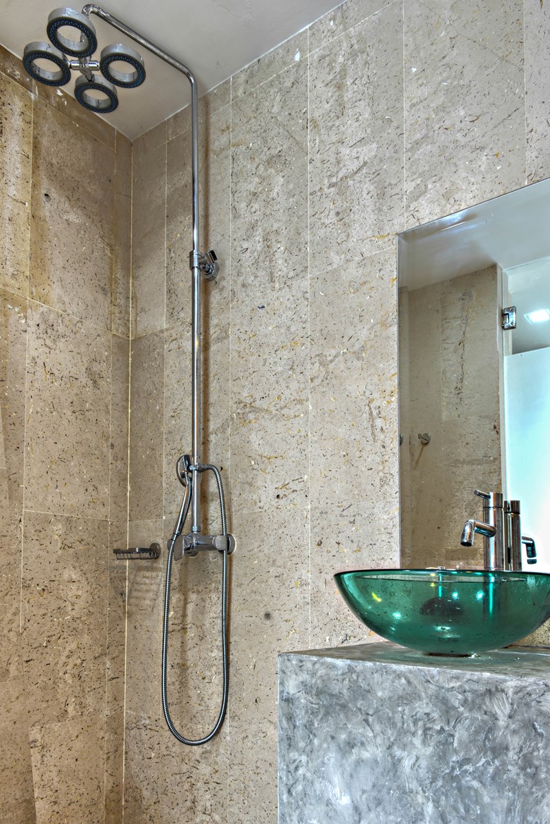 Shower Shower