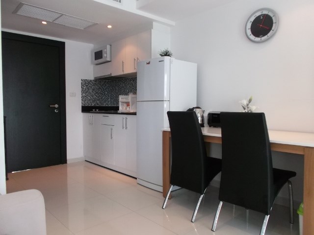 avenue-residence-studio-for-rent-c avenue-residence-studio-for-rent-c